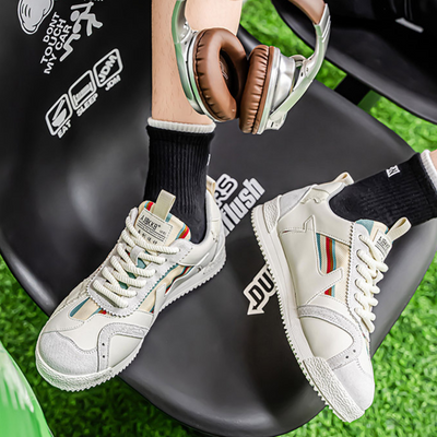 Ultra Comfortable Retro Sneakers