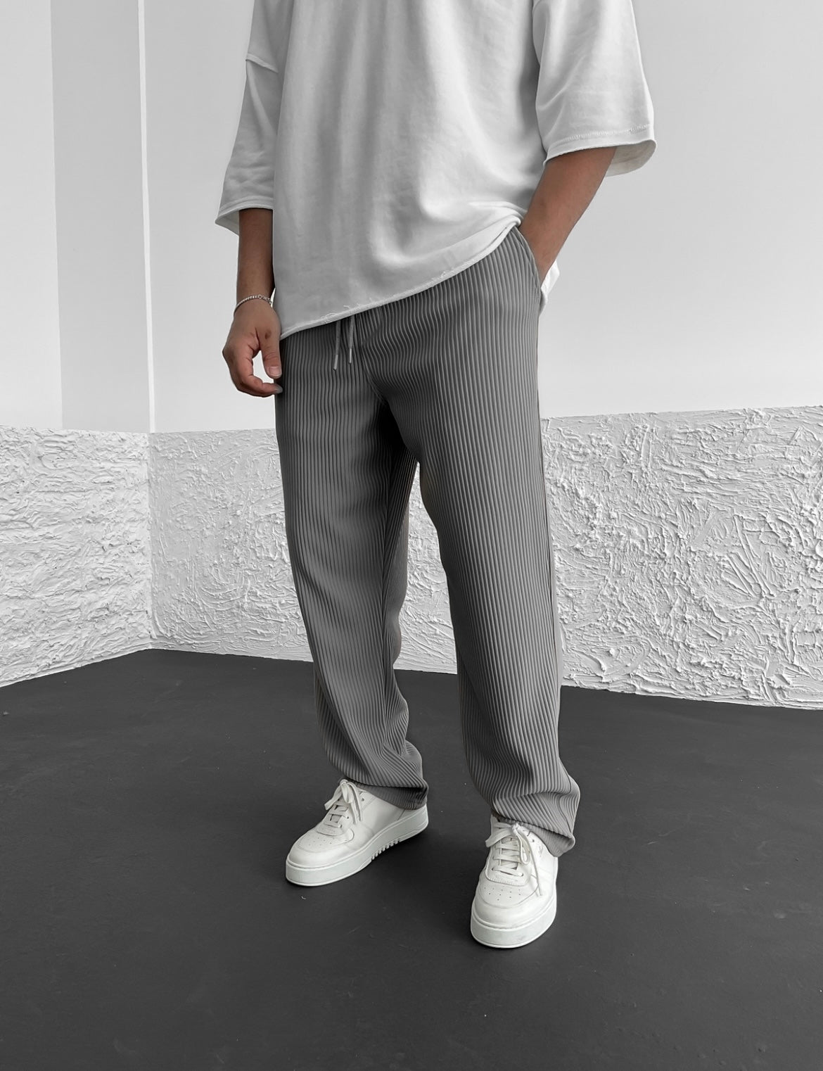 Avenli | Ribbed, relaxed fit trousers