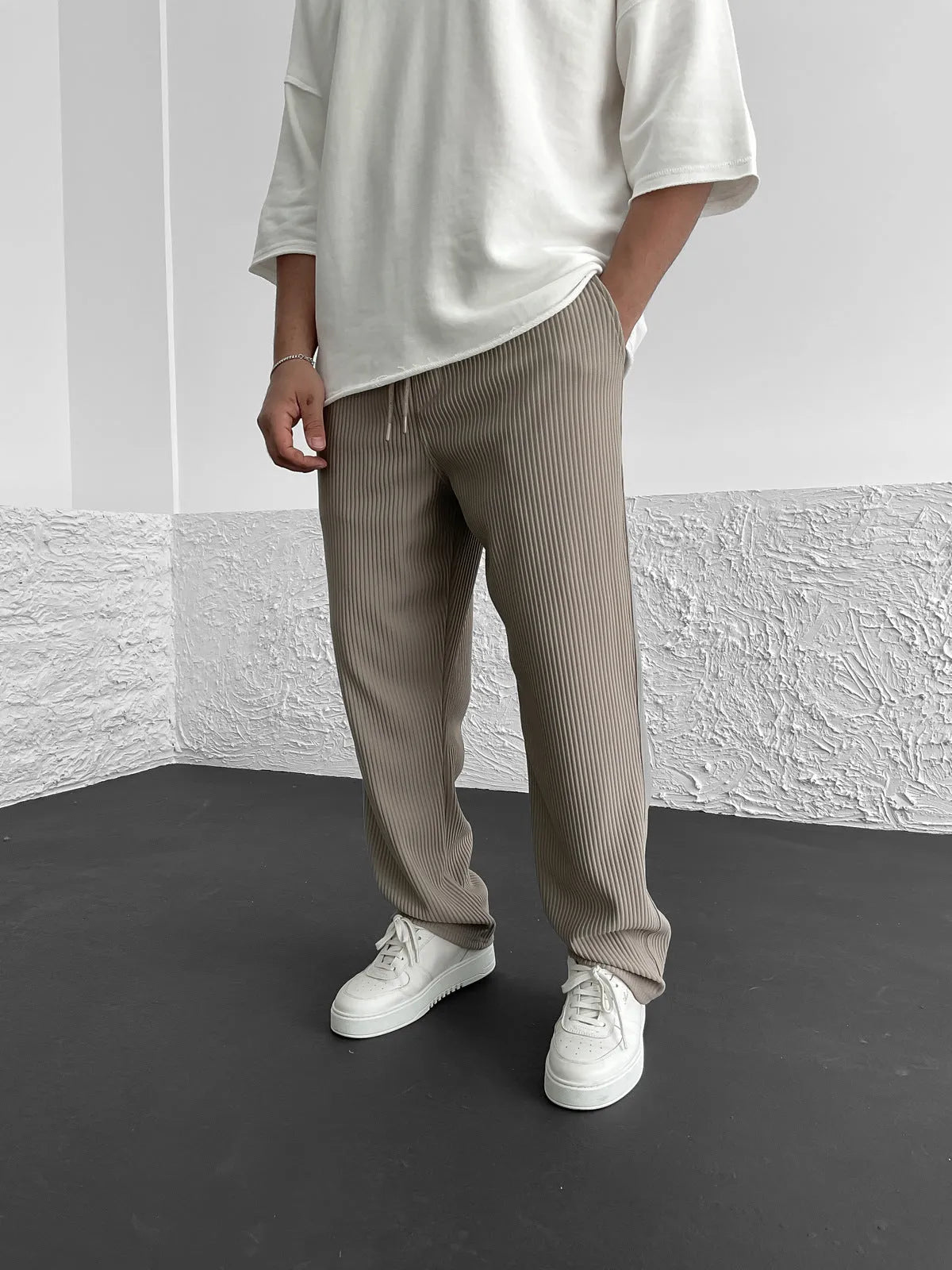Avenli | Ribbed, relaxed fit trousers