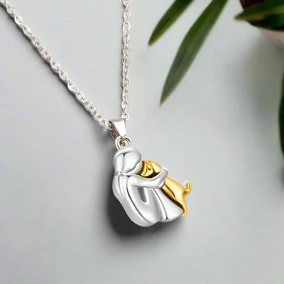 Zavelli™ | Necklace Embrace Pendant